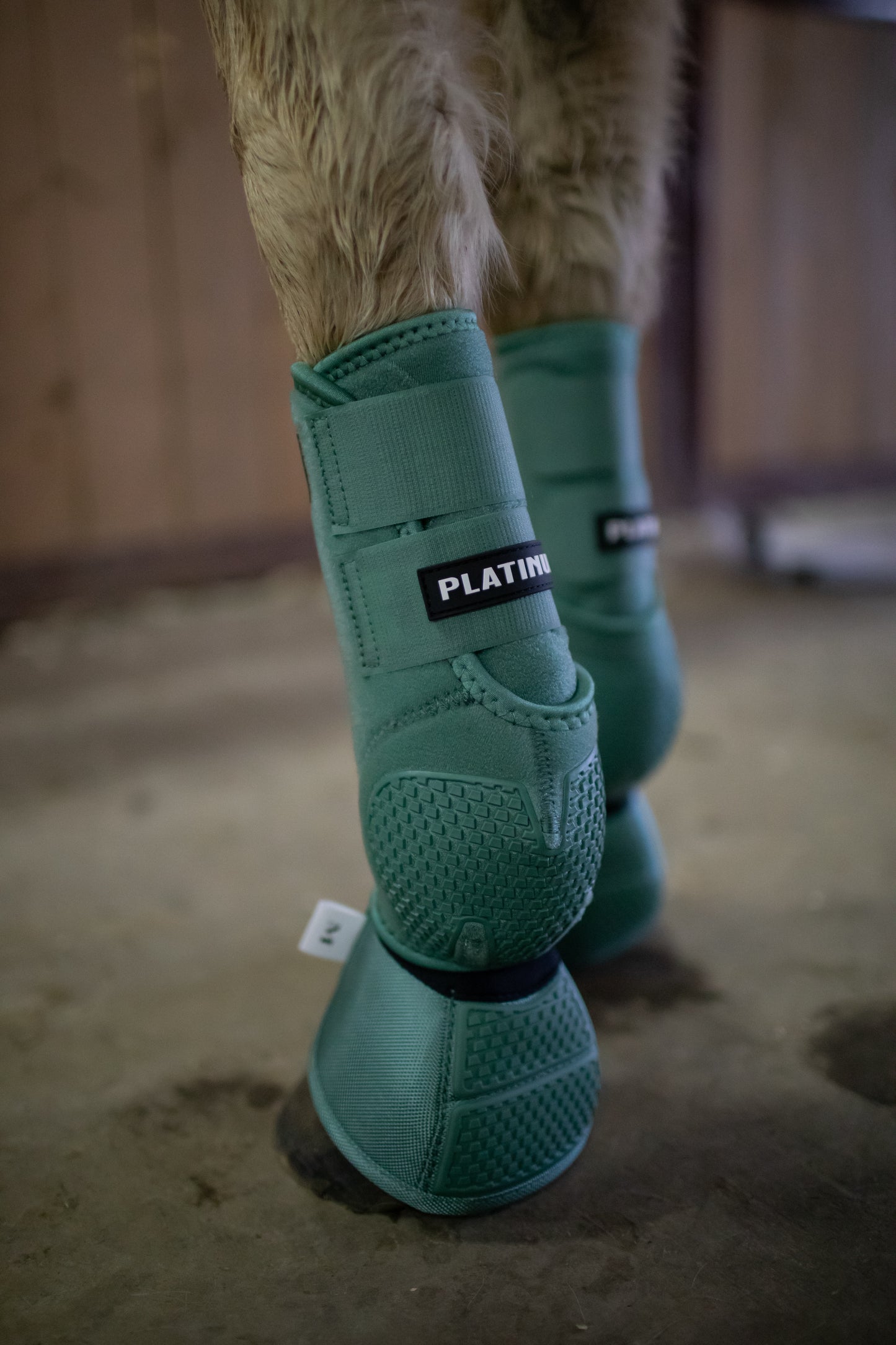 Platinum I No Turn Bell Boots